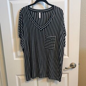 Chic Striped Black and White Top